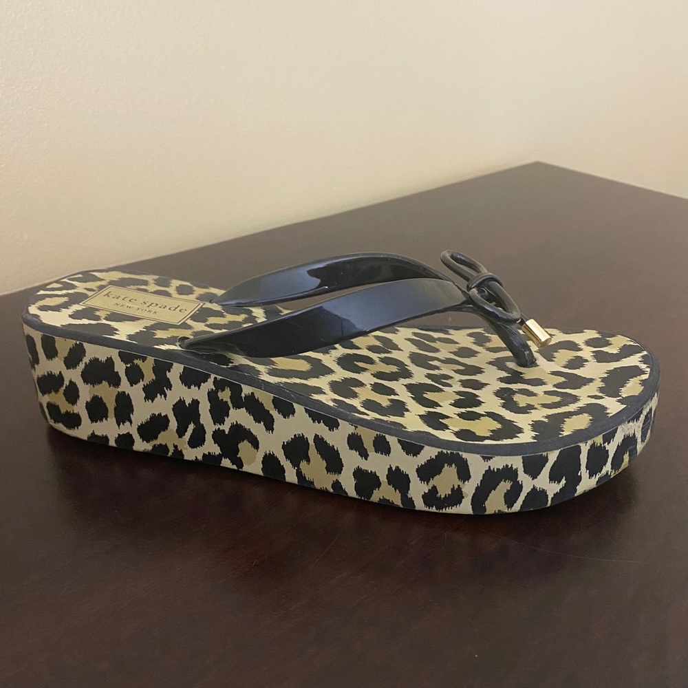 Kate Spade Women’s Leopard Rhett Wedge Flip Flops - Picture 2 of 8